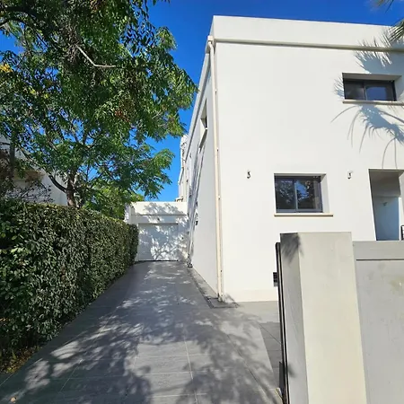 Villa Marinier, L'exception Au Bord De Sète